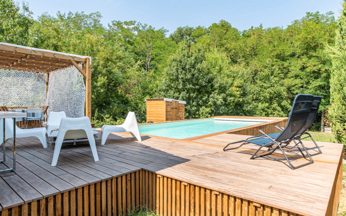 PlaceDesTravaux-Piscine01-Renovation-Terrasse-Bois-Moderne-Famille