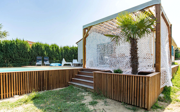 PlaceDesTravaux-Piscine01-Renovation-Terrasse-Bois-Moderne-Famille