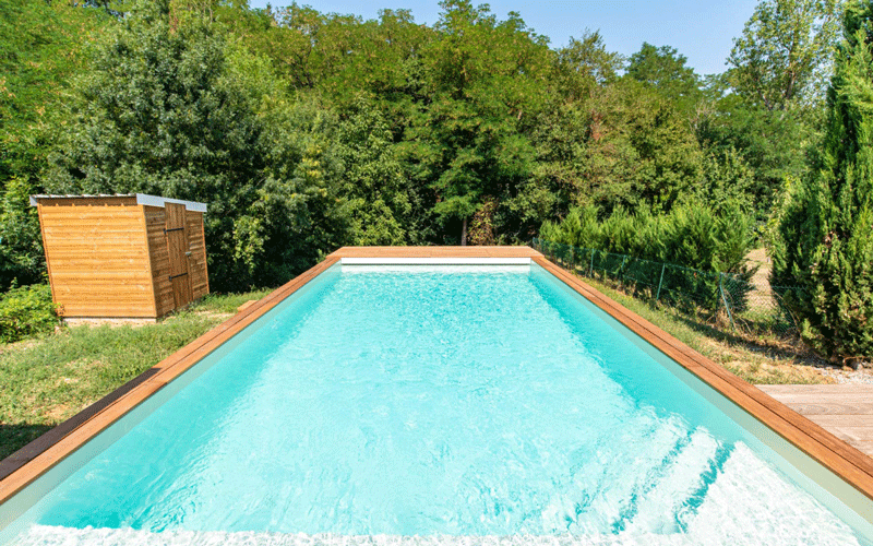 PlaceDesTravaux-Piscine01-Renovation-Terrasse-Bois-Moderne-Famille