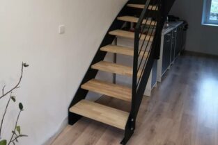 Escalier bois et acier à POUCHARRAMET